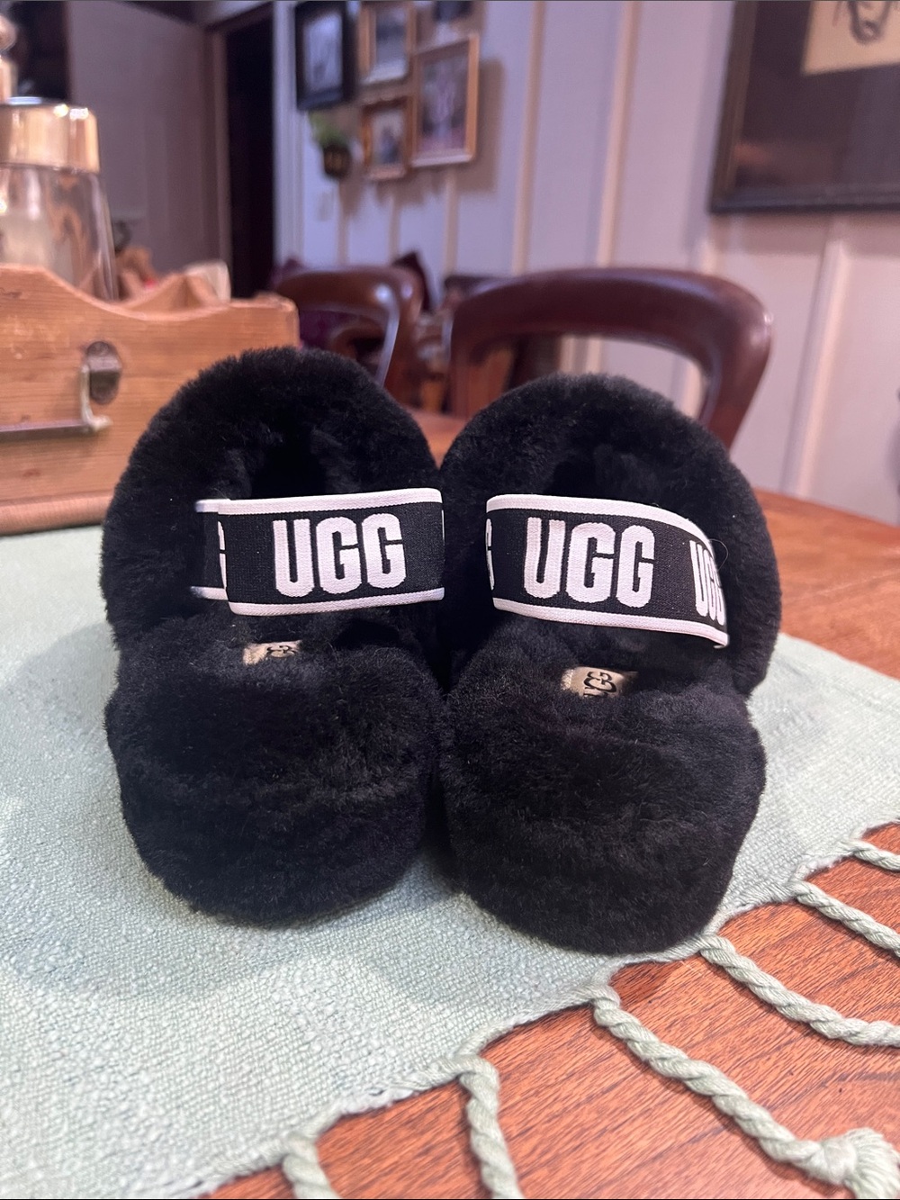 UGG Fluff Yeah Slides - Picture 2 of 7